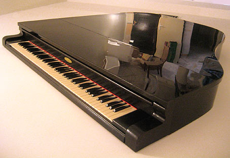Faux pianos